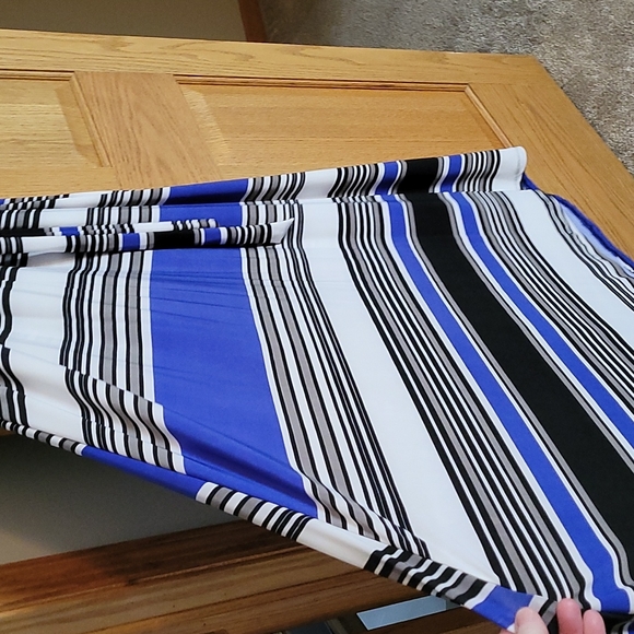 3X short sleeved striped, belted maxi dress - Picture 5 of 5